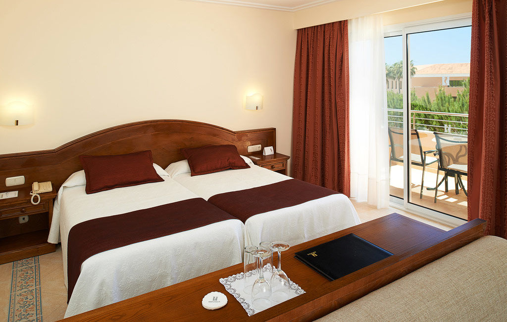 Hipotels Barrosa Garden Chiclana de la Frontera Exterior photo